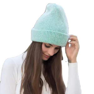 Bonnet en tricot d'hiver pour femme, bonnet chaud à revers en laine pour temps froid.