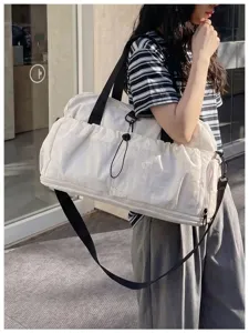 Large capacity travel duffel bag, waterproof sports fitness shoulder bag for men and women.