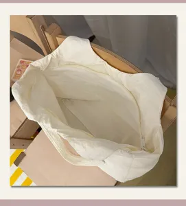 Minimalistische crèmekleurige canvas shopper met rits, casual dagelijkse schoudertas voor dames.