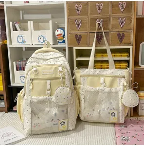 Lindo bolso ita transparente de lunares estilo japonés con mochila y bolsa de malla.