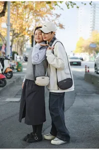 Outdoor casual crossbody bag for men and women fashion shoulder phone bag for daily commute
