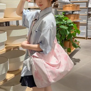 Damen Casual Nylon Umhängetasche Süßer Sternenhimmel Druck Schultertasche Weiche Plissierte Tägliche Reise Handtasche Mit Schleife Dekor