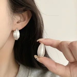 Minimalistische Kupfer Wassertropfen Ohrringe Elegante Gestreifte Textur Geometrische Ohrbuckle Mode Leichtem Luxusschmuck Für Damen Geschenk