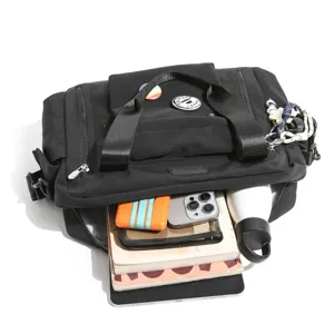 Borsa a tracolla nera in nylon borsa casual da viaggio pendolare con grande capacità e tasche.