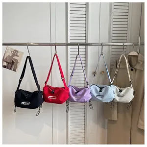 Borsa a tracolla casual in nylon in vari colori, borsa leggera per il tempo libero.