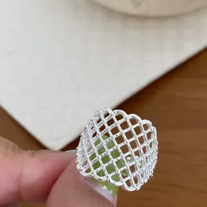 Silver geometric hollow mesh open ring, stylish minimalist stackable fashion finger jewelry.