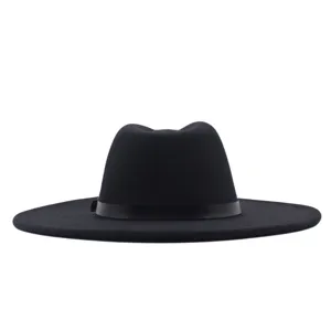Chapeau fedora classique en feutre de laine noir à large bord, style élégant automne hiver.