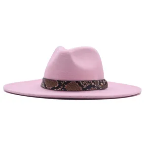 Rosa Wollfilz Fedora Hut mit Schlangenleder Gürtelband, breite Krempe Jazzkappe für Damen und Herren.