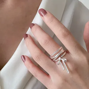 Silberner Ballett Schleife Band Ring für Damen minimalistischer offener Ring Schmuck