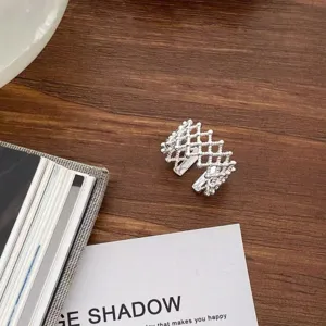 Sweet stackable open ring for women, exquisite grid design, versatile fashion jewelry for daily wear.