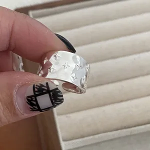 Retro wide open ring with star pattern, hip hop geometric fashion silver finger ring for women.