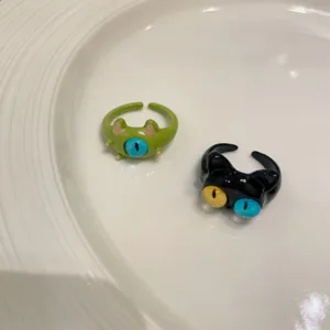 Cute quirky cat eye open ring for women, fun little monster design fashion jewelry band.