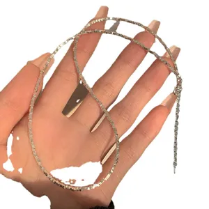 Collier de perles geometriques chic pour femmes bijoux minimaliste tendance quotidien
