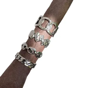 Großer Statement Silber Ring Set mit glitzerndem Herz und Kettendesign für Damen und Mädchen.