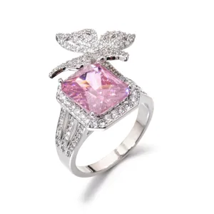 Elegante Anello in Rame Con Farfalla Rosa Con Dettagli in Strass Lucidi Squisito Gioiello di Moda Anello Aperto Regolabile Regalo Per Donne Ragazze Matrimonio Festa