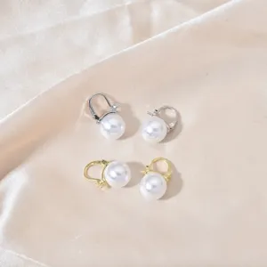 Elegante Kunstperlen Creolen, einfacher und stilvoller Schmuck für Damen Alltag.