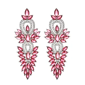 Eleganti orecchini pendenti lunghi in zircone con pietre rosa per feste di nozze.
