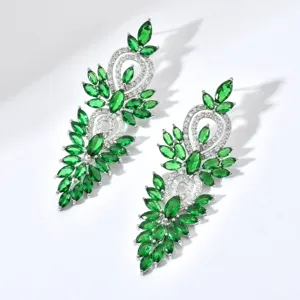 Eleganti orecchini lunghi pendenti in zircone verde da donna per festa di nozze gioielli chic