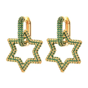 Orecchini a stella in zircone verde placcato oro gioielli design divisi alla moda.