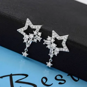 Schitterende zirkonia ster oorbellen voor vrouwen, elegante zilveren sieraden voor dagelijks.