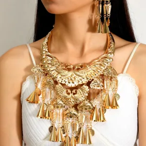 Vintage Zinc Alloy Peacock Choker Necklace Earrings Set Ethnic Style Embossed Tassel Bell Pendant Statement Jewelry For Women Travel Photography