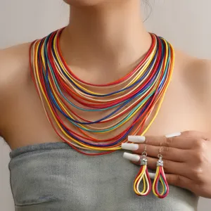 Bohemian Mehrschichtige Wachskordel Handgewebte Choker Kette Quasten Ohrringe Schmuckset Damen Ethno Retro Modeschmuck