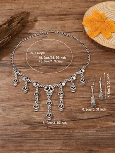 Vintage Halloween Totenkopf Halskette und Ohrringe Set mit detaillierten Maßen für Grusel-Look.