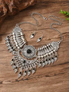 Vintage ethnic silver-colored statement necklace and earrings jewelry set for women
