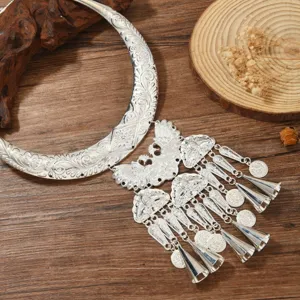 Ethnischer Miao Silber Pfau Quaste Kragen Halskette Traditionelle Festival Tanz Party Schmuck
