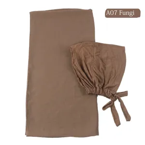 Chiffon hijab en strikkap set voor dames, elegante effen bruine lange hoofddoek voor dagelijks.