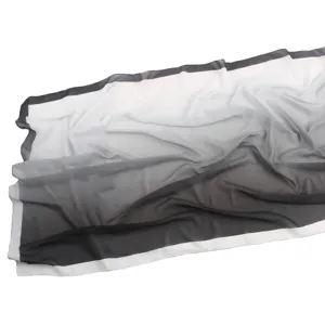 Elegante sciarpa in chiffon sfumato nero e bianco scialle da donna leggero e traspirante