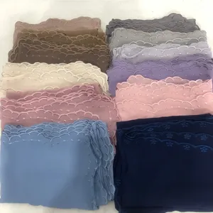 Hijab de gasa bordado con borde festoneado pañuelo musulmán elegante para mujer