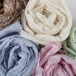 Bufanda larga bordada de flores para mujer chal transpirable versátil multicolor