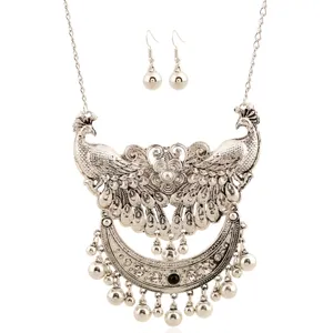 Vintage Court Style Alloy Rhinestone Peacock Statement Pendant Necklace Earrings Jewelry Set Carved Tassel Statement Necklace For Women Banquet Party