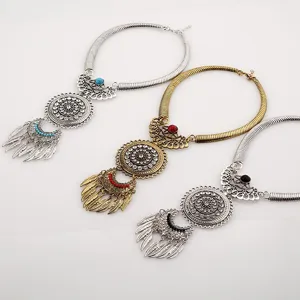 Böhmische Vintage lange Halskette für Damen, stilvoller Strass-Fransen-Schmuck, elegant.