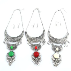 Retro boho silberfarbene mehrschichtige Tropfen Edelstein Stierkopf Halskette Set Ohrringe
