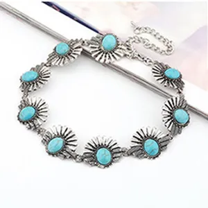 Detailed view of retro bohemian turquoise alloy choker necklace, vintage style collar chain jewelry.