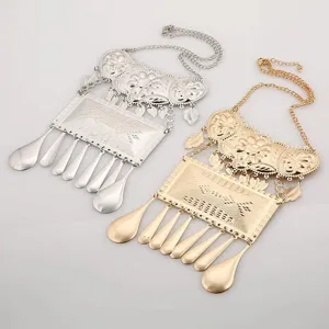 Collana con nappa a goccia floreale intagliata in metallo esagerata europea e americana gioielli moda
