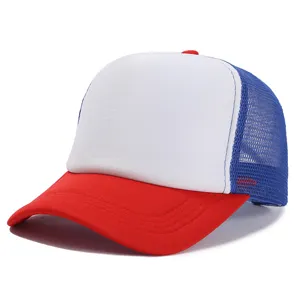 Gorra trucker clásica de bloques de color con malla trasera transpirable y visera curva casual.