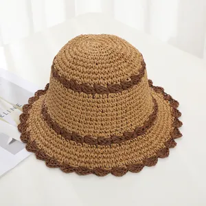 Sombrero de cubo de paja trenzada para mujer, elegante sombrero de sol de verano con ala ondulada.