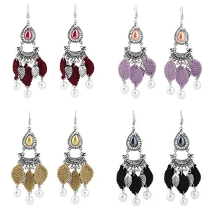 Vintage Legierung Strass Künstliche Perle Quasten Ohrringe Westlichen Stil Hohl Tränenform Baumeln Tropfen Ohrringe Für Damen