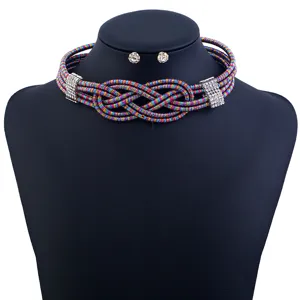 Mehrschichtige gewebte Choker Halskette und Ohrringe Set, Punk Strass Schmuck Set.