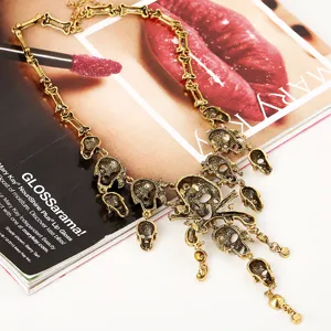 Vintage goldener Totenkopf Knochen Statement Halskette Gothic Halloween Pulloverkette Schmuck