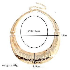 Goldene Statement Metall Kragen Choker Halskette mit graviertem Muster und Verlängerungskette