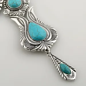 Close-up van de details van de vintage Europese etnische zilveren turkoois ketting hanger.