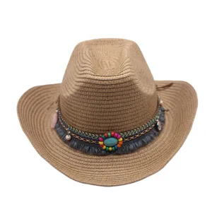 Chapeau de cowboy en paille bohème avec bande tissée colorée et pierre turquoise plage
