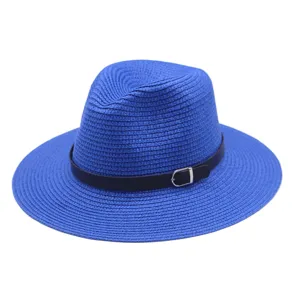 Blauwe strooien fedora zonnehoed voor dames en heren met zwarte riemgesp brede rand strand zomer