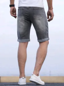 Uomo vintage grigio denim pantaloncini estate casual cinque punti dritto streetwear.