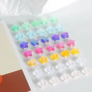 Perline di stelle in acrilico colorato per accessori di bracciali e collane fai da te.