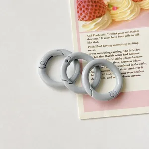 Graue Metall Federringe O-Ringe DIY Taschenzubehör, 25mm Außendurchmesser, 18 Stile verfügbar.